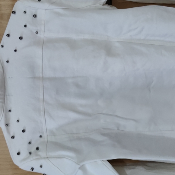 White denim jacket - Picture 7 of 8